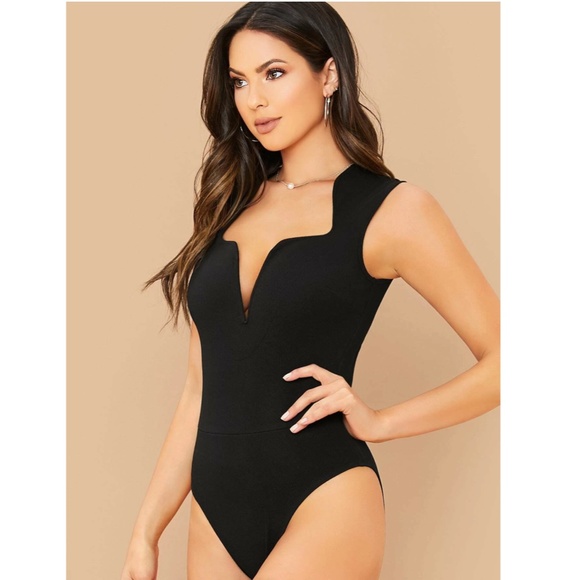 Black Sexy Sleeveless Bodysuit Deep Plunging V-Neck Cut - Picture 2 of 13